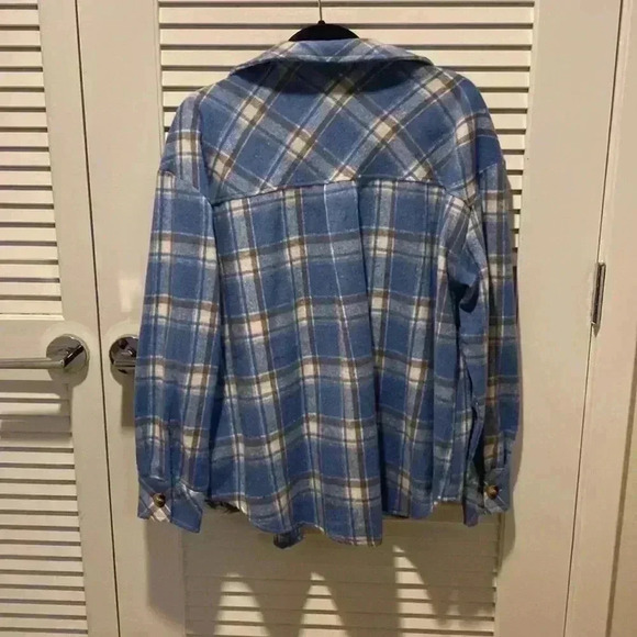 NWOT Blue Thick Flannel Jacket - Picture 4 of 4